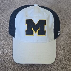 New Era Blue and White Hat University of Michigan Design